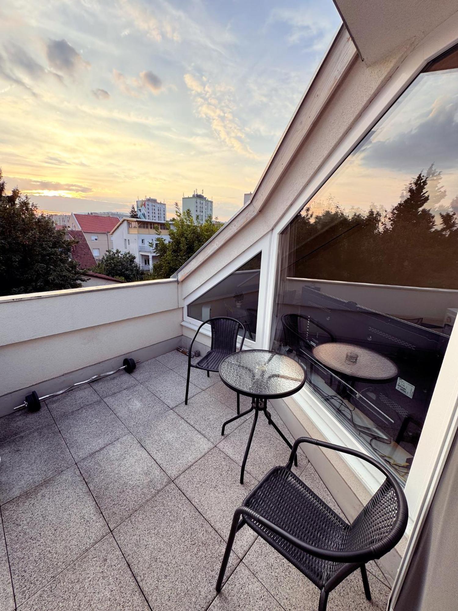 Exclusive Family Apartman Apartment Pecs Ngoại thất bức ảnh
